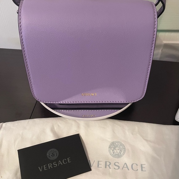 EUC Versace Unica Textured Leather Medusa Head Crossbody Shoulder Bag - Picture 3 of 7